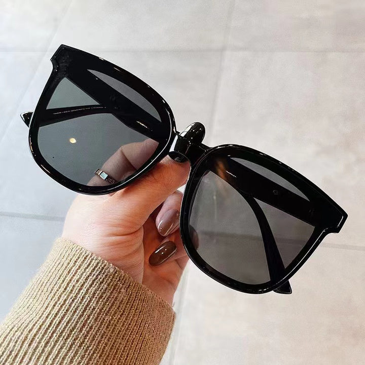 Dame Moderne Cat-Eye Solbriller med trendy design Luvikno