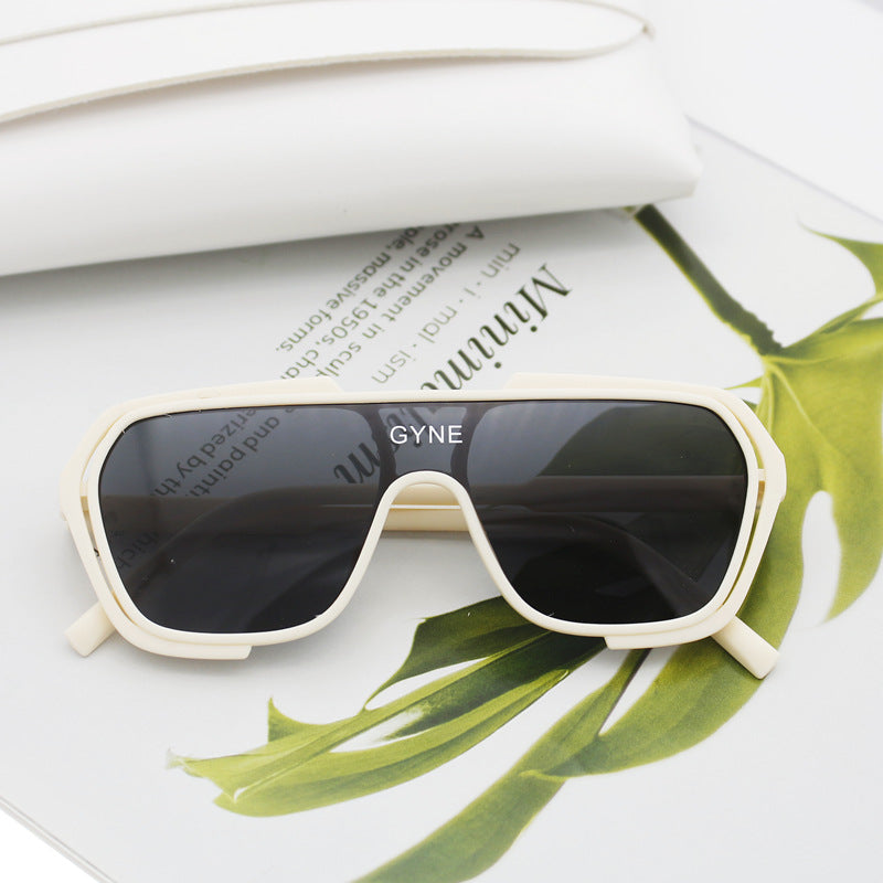 Dame Sporty solbrille med moderne design Luvikno