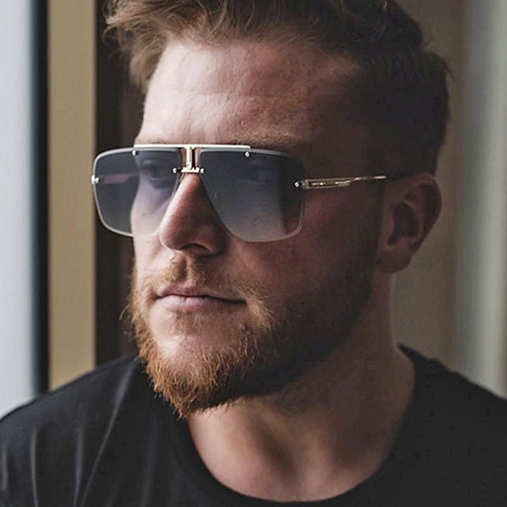 Dame kvadratisk solbrille i stilfull minimalistisk design Luvikno