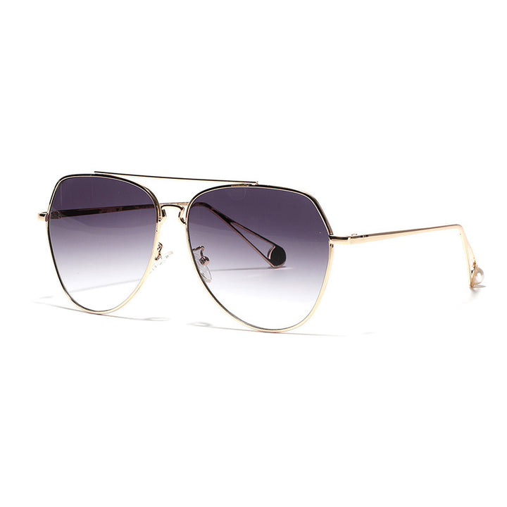 Dame aviator solbriller med polariserte linser og elegant metallramme Luvikno