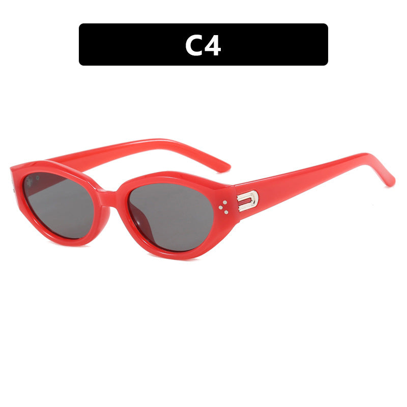 Dame Cat-Eye solbrille med aksentuerte transparente ramme og UV-beskyttelse Luvikno