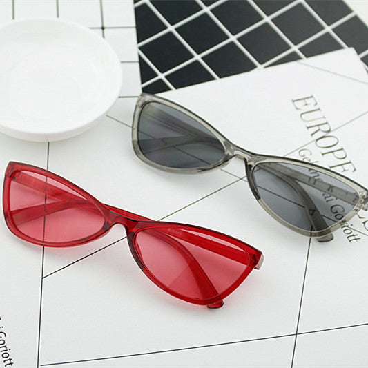 Damer geometrisk designer solbrille i moderne stil Luvikno