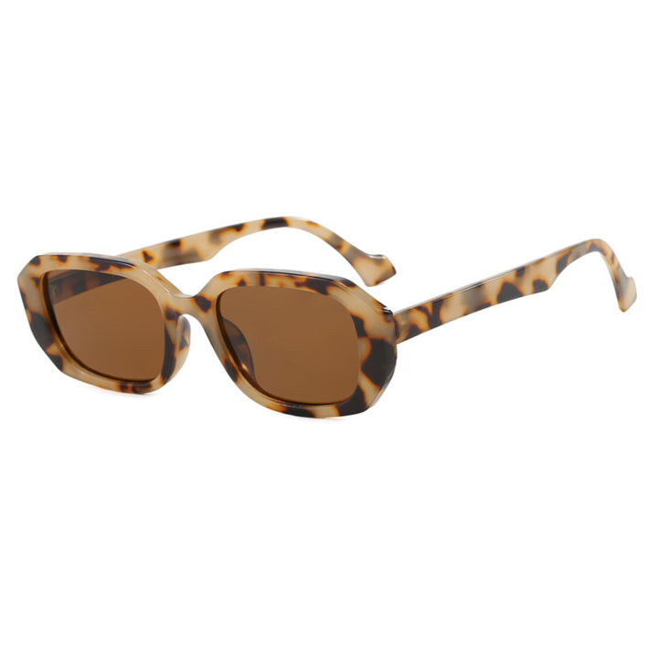 Dame moteriktig solbrille med elegant geometrisk design Luvikno