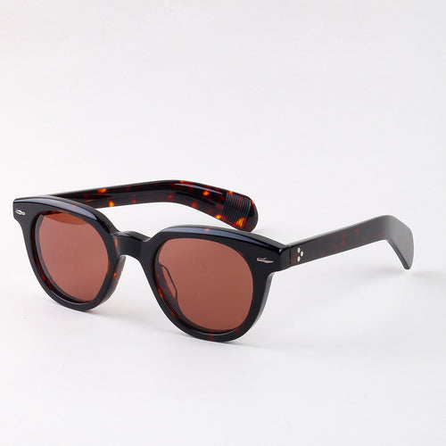 Dame solbrille i elegant, feminin design med høyverdig plastramme Luvikno