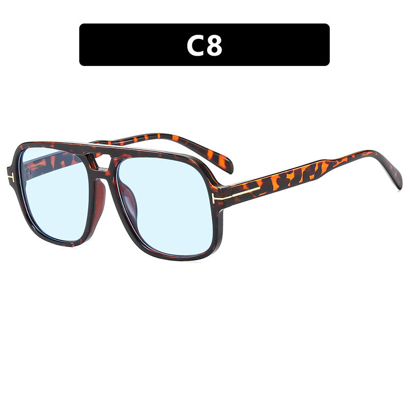 Dame firkantede designerbriller med filigranramme og moderne plastmateriale Luvikno