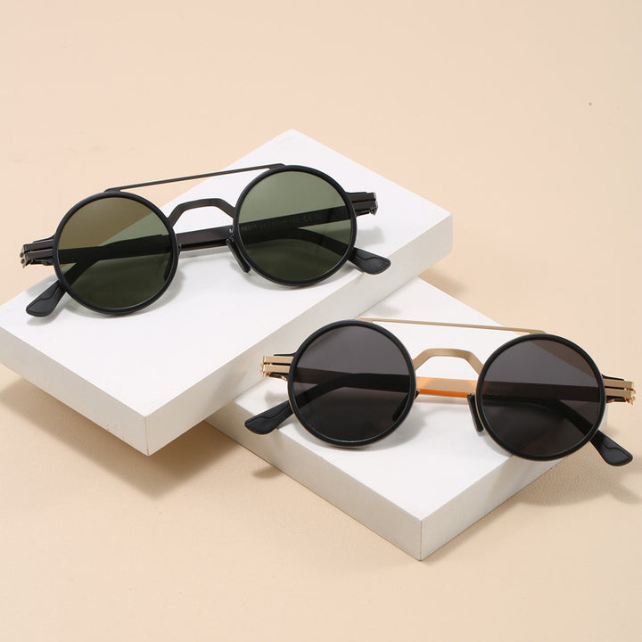 Dame moterunde solbriller med minimalistisk design Luvikno