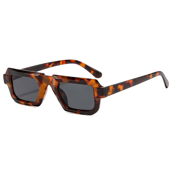 Dame moteriktig solbrille i trendy skilpaddedesign Luvikno
