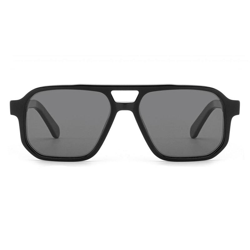 Dame solbrille i moderne, geometrisk design med robust ramme og UV-beskyttelse Luvikno