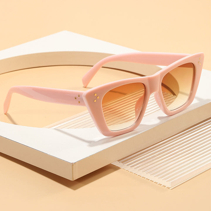 Dame motetrend Cat-Eye solbriller med UV-beskyttelse og stilfullt design Luvikno