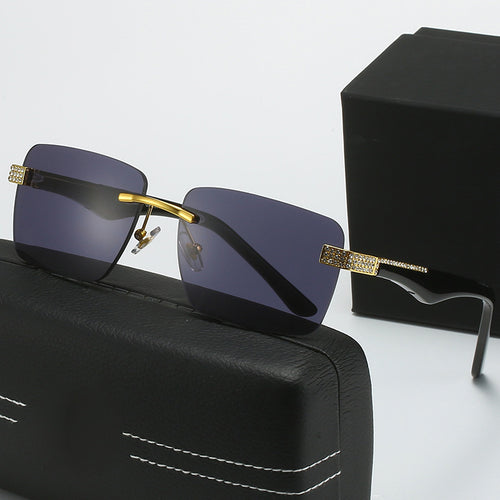 Dame fashion solbriller i elegant kvadratisk design Luvikno