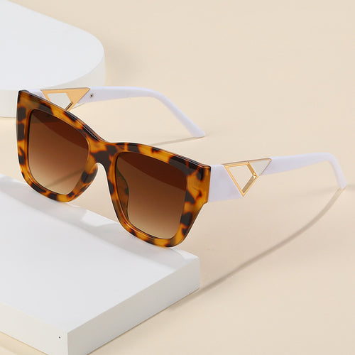 Dame Oversized Solbriller med moderne geometrisk design og elegant metallaccent Luvikno