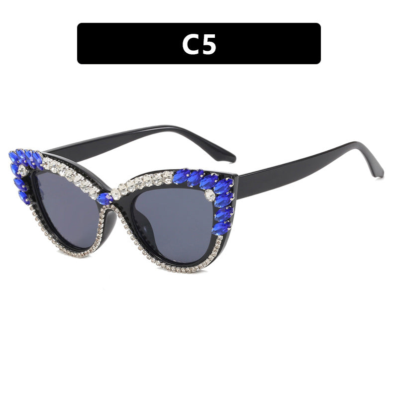 Damer ekstravagante Cat-Eye solbriller med glitrende rhinestones Luvikno