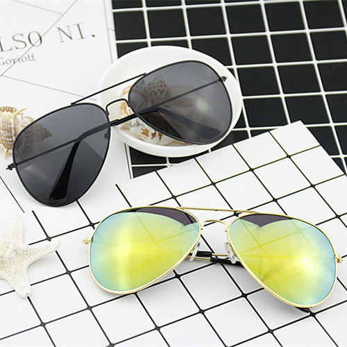 Damer moderne pilot-solbrille med fargegradient linse-design Luvikno