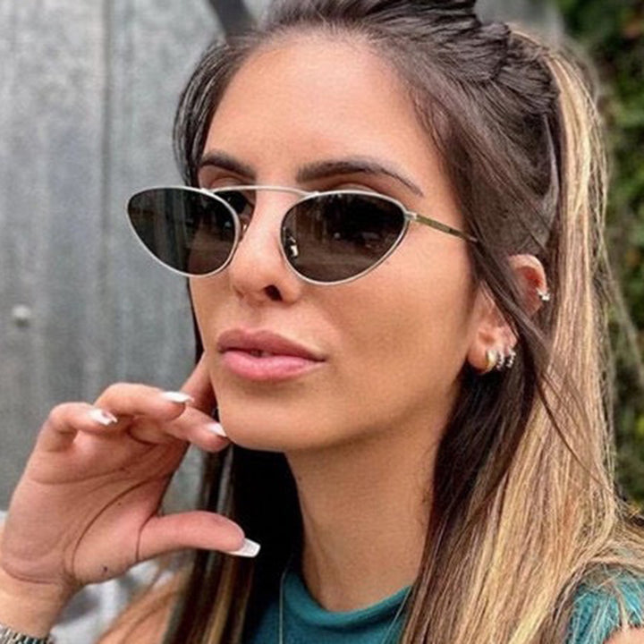 Dame trendy Cat-Eye solbriller med smal metallramme Luvikno