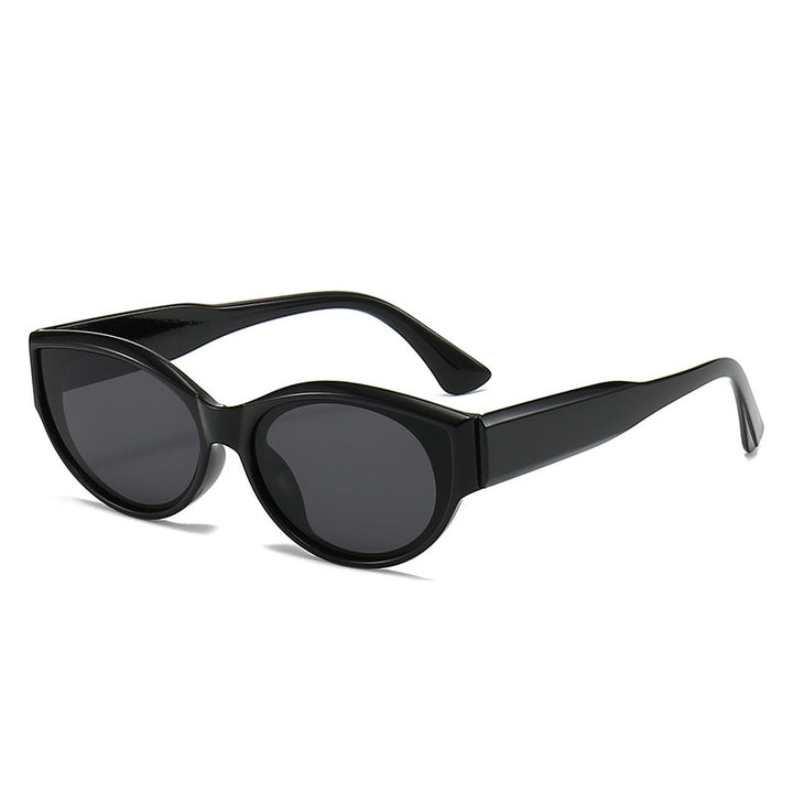 Dame Cat-Eye Solbriller med klart og moderne design Luvikno
