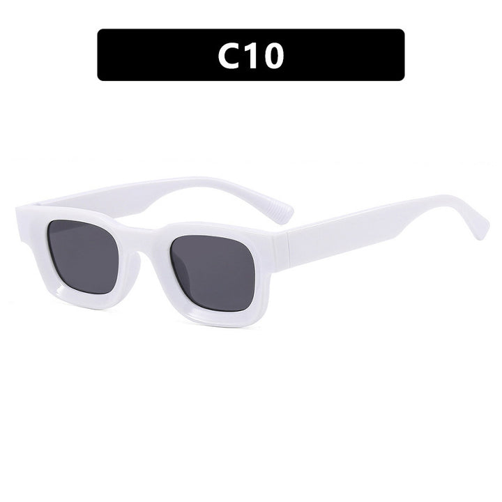 Dame moteriktig solbrille i elegant, kantet design Luvikno