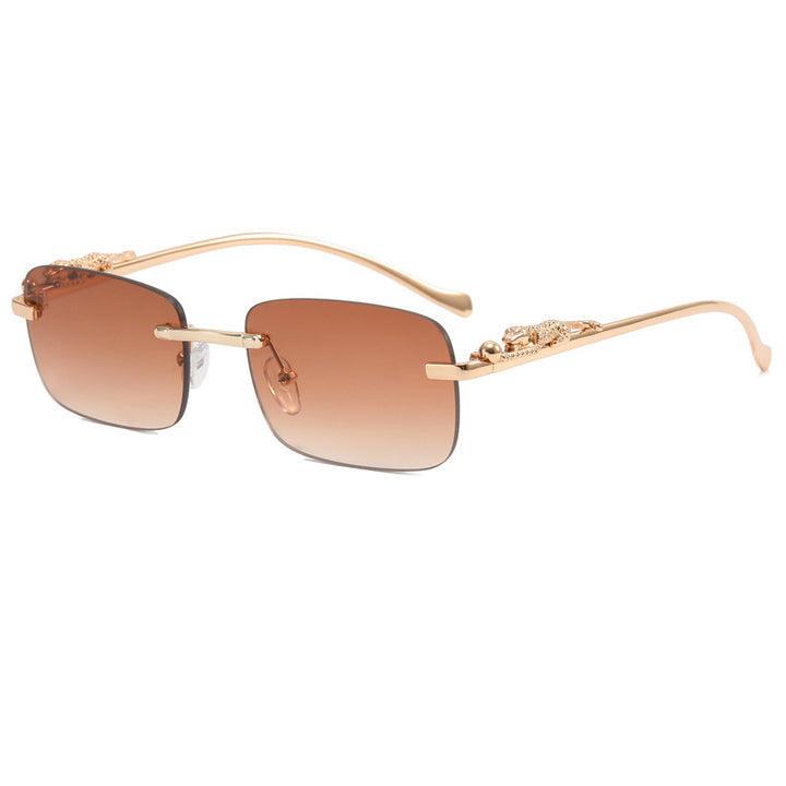 Dame designer solbrille med fin metallramme og luksuriøse detaljer Luvikno