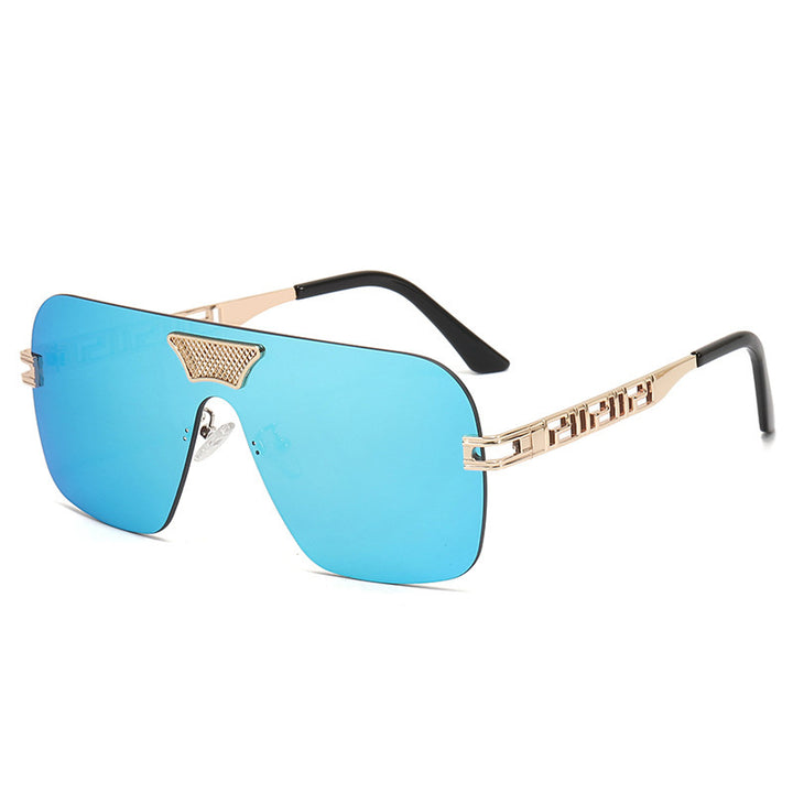 Dame moteriktig solbrille i futuristisk stil med fremragende ramme Luvikno