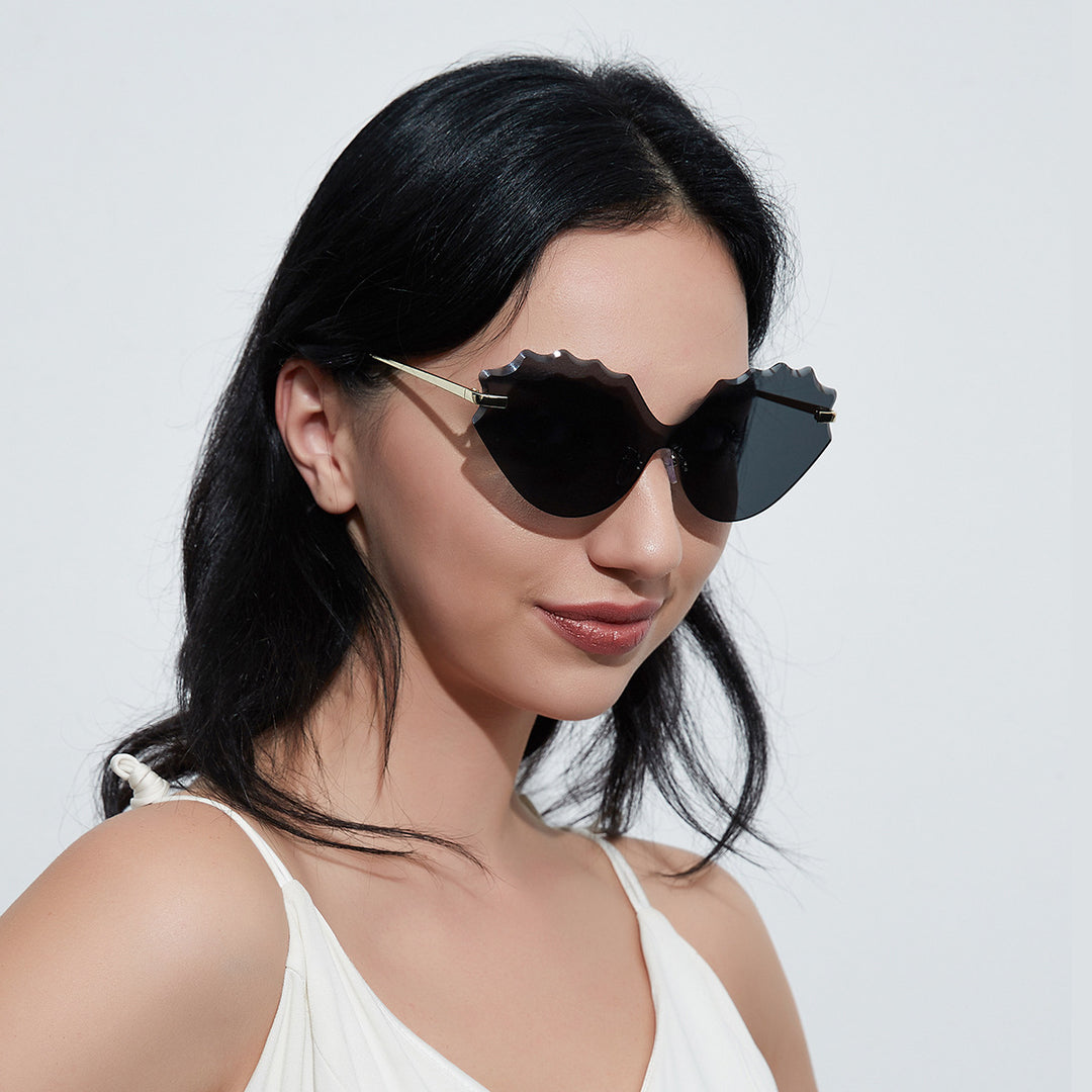 Dame solbrille med unik bølgedesign Luvikno