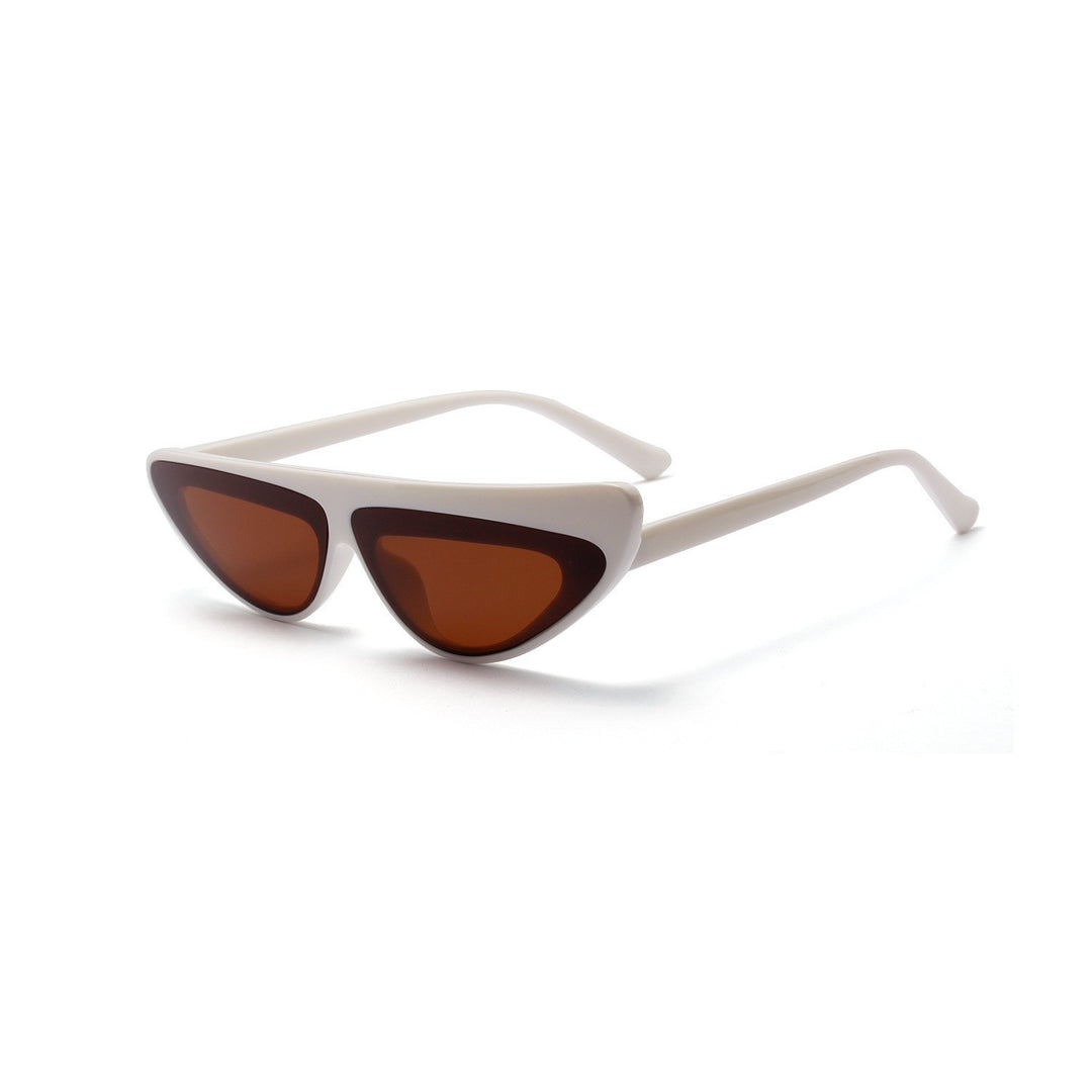 Dame Cat-Eye solbriller med trendy asymmetrisk design Luvikno