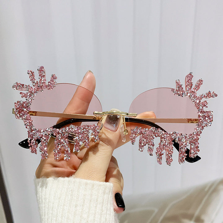 Dame Ekstravagant solbrille med glitrende strassdekorasjoner Luvikno