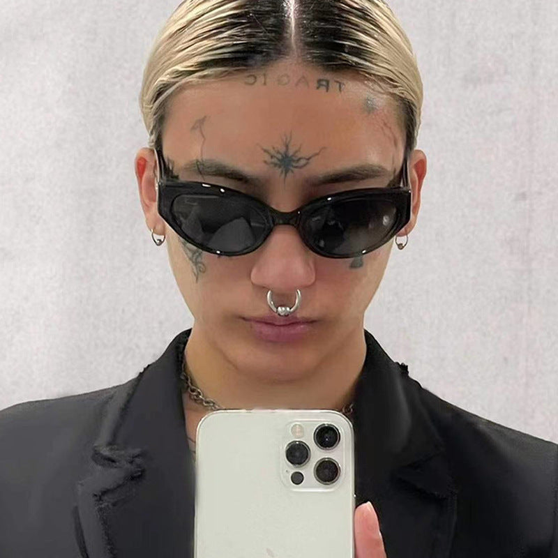 Dame Cat-Eye solbriller med beskyttende UV-filter og trendy design Luvikno