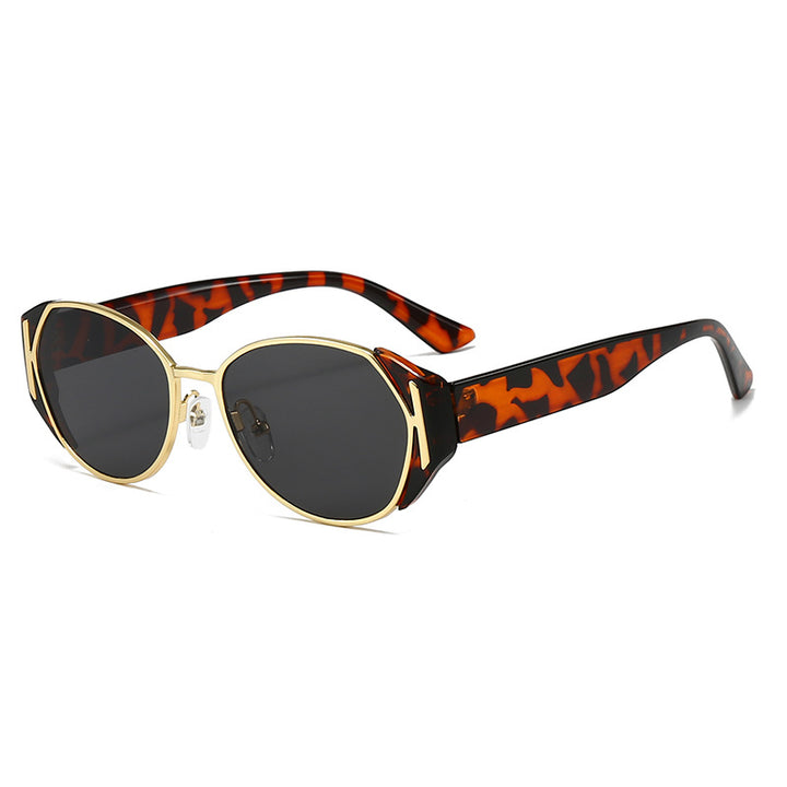 Dame moteriktig solbrille med markant ramme Luvikno