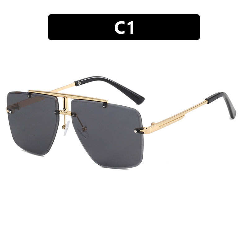 Dame kvadratisk solbrille i stilfull minimalistisk design Luvikno