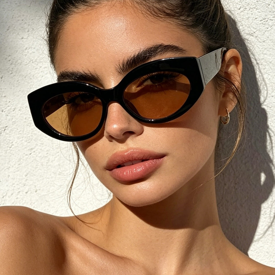 Dame Cat-Eye solbriller med lekent gjennomsiktig design Luvikno