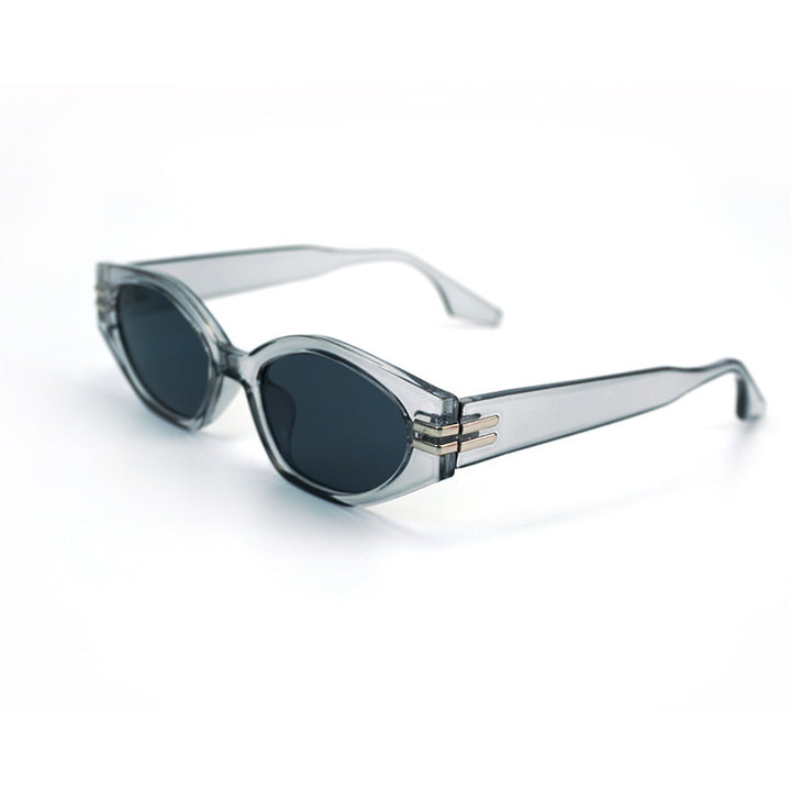 Dame Cat-Eye solbriller i stilfull design med robust ramme Luvikno