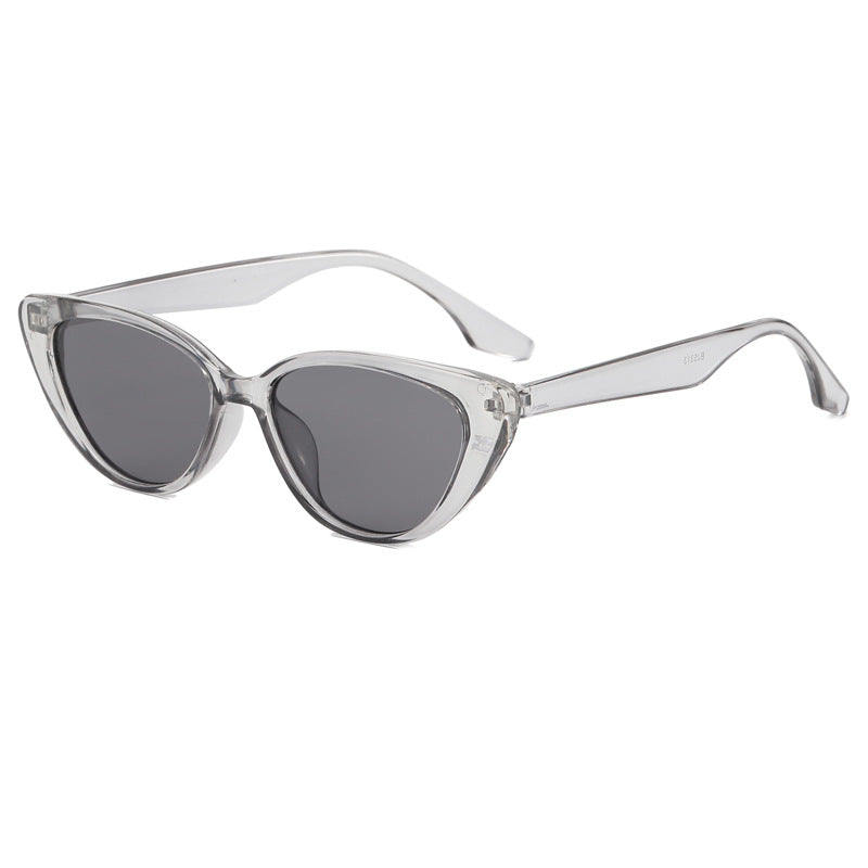 Dame Kattøye Solbrille med moderne ramme Luvikno