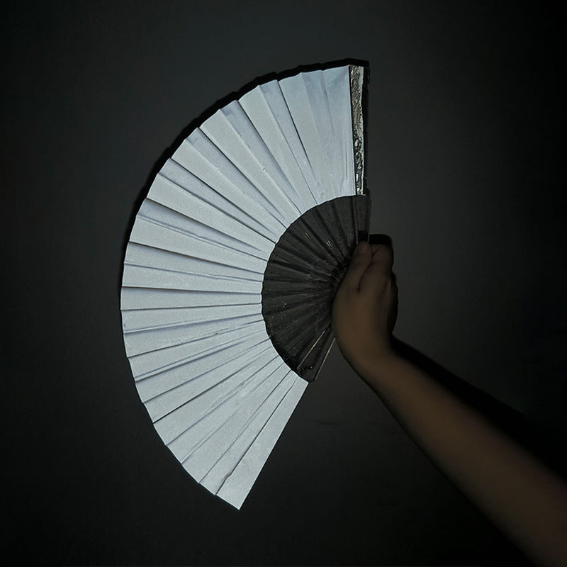 Dame Designer-Fan Luvikno