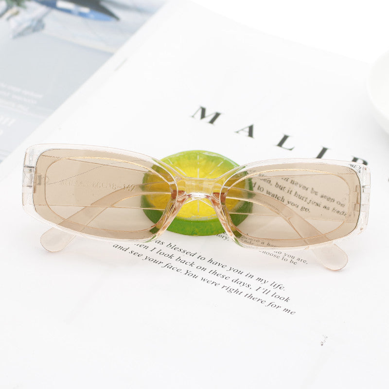 Damer eksklusiv oversized solbrille i moderne design Luvikno