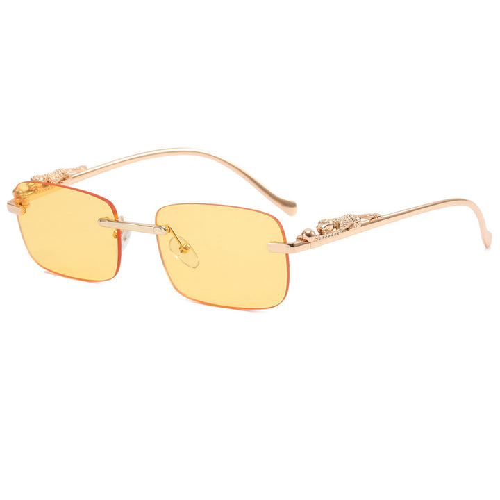 Dame designer solbrille med fin metallramme og luksuriøse detaljer Luvikno
