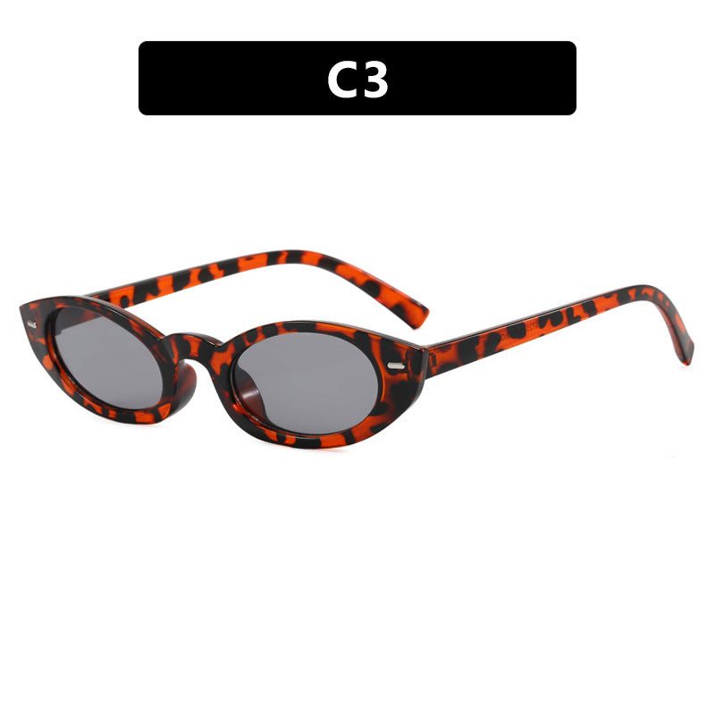 Dame Cat-Eye solbriller med moderne gjennomsiktig ramme Luvikno