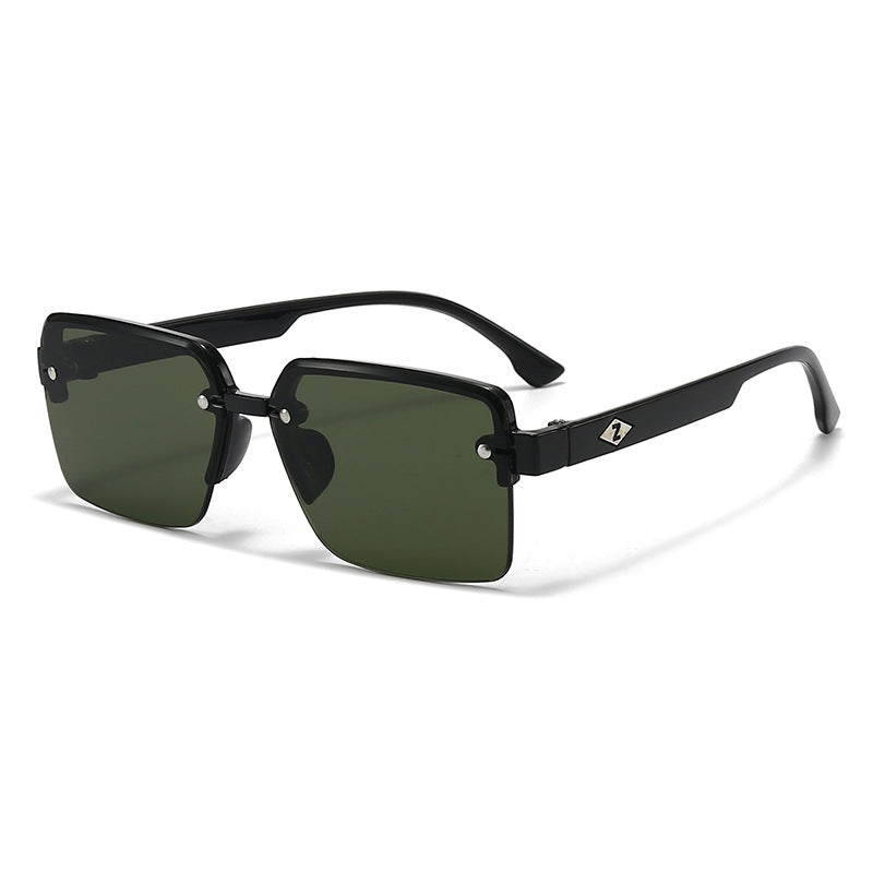 Dame moteriktig kvadratisk solbrille med polariserende glass Luvikno