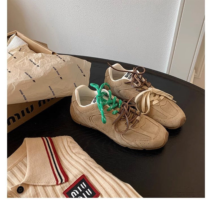 Naisille premium-retrosneakerit Luvik