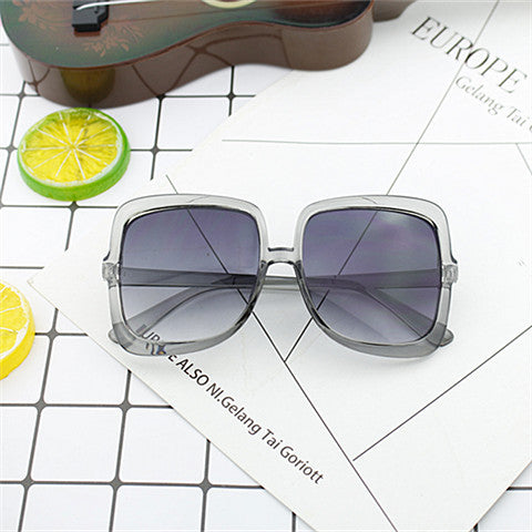 Dame Geometrisk Solbrille i moderne design Luvikno