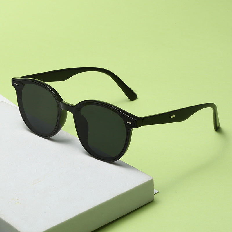 Dame Motemessig Solbrille med trendy, rund ramme og UV-beskyttelse Luvikno
