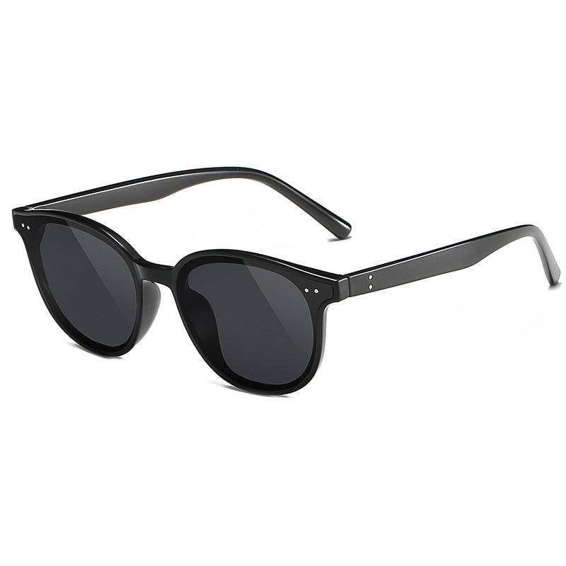 Dame solbrille i elegant retro stil Luvikno