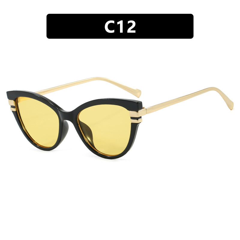Dame Cat-Eye solbriller med elegant plastramme og gullaccentuer Luvikno