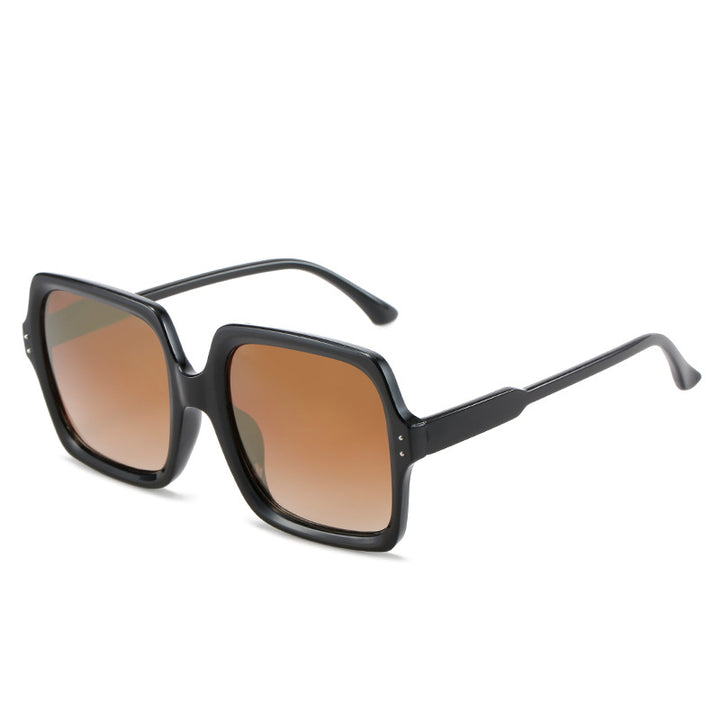 Dame kvadratisk moderne solbrille med polarisert glass Luvikno