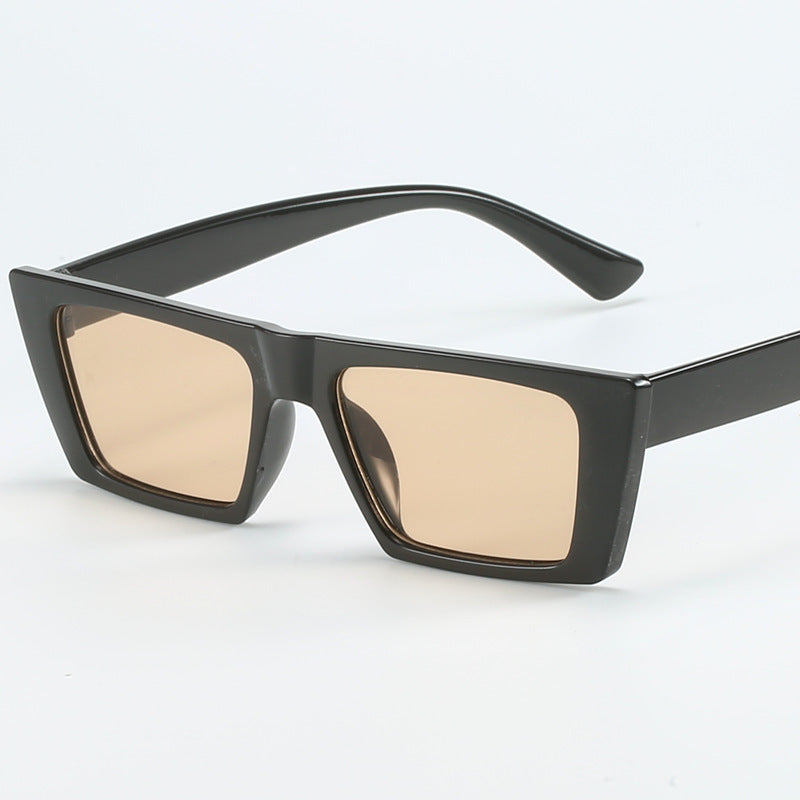 Dame geometrisk solbrille med trendy, firkantet ramme Luvikno