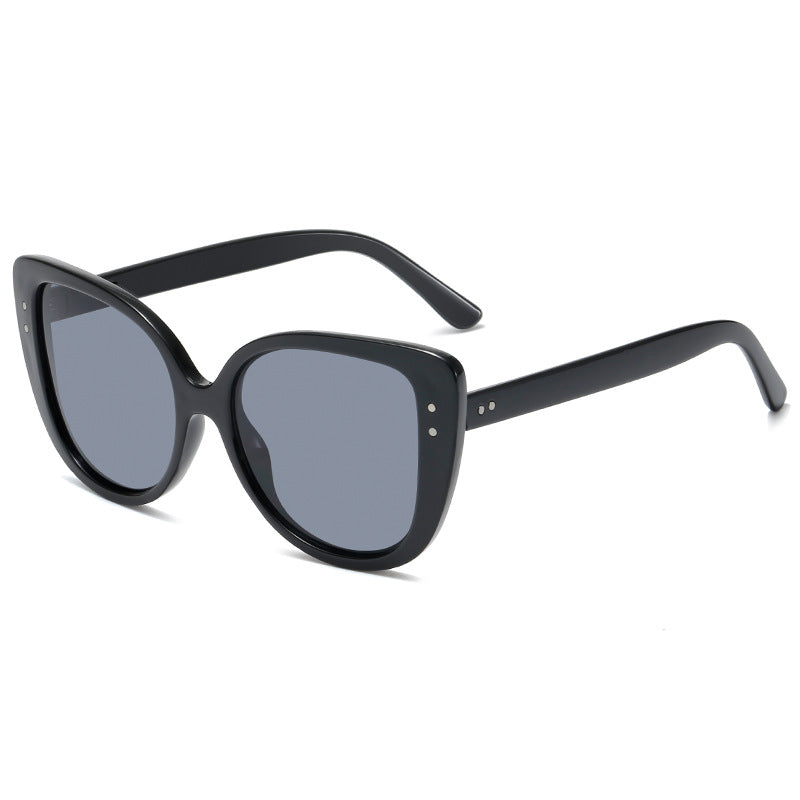 Damer glamorøs oversized solbrille med elegant gjennomsiktig ramme Luvikno