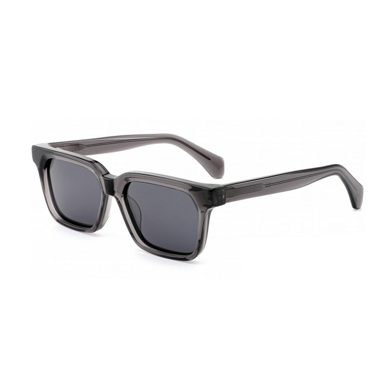 Dame moteriktig solbrille med slitesterk design og UV-beskyttelse Luvikno