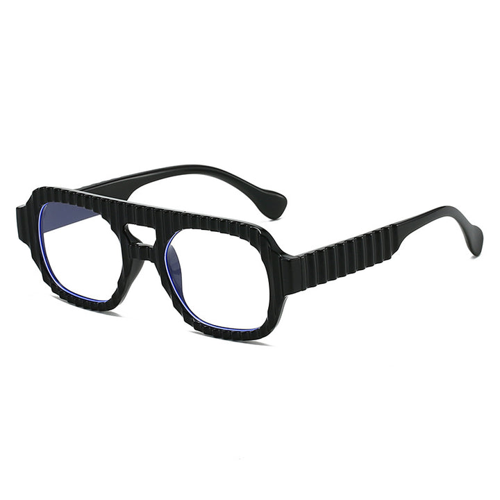 Dame moteriktig solbrille i futuristisk design med strukturert ramme Luvikno