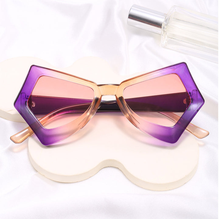 Dame polygonal solbrille i ekstravagant design Luvikno
