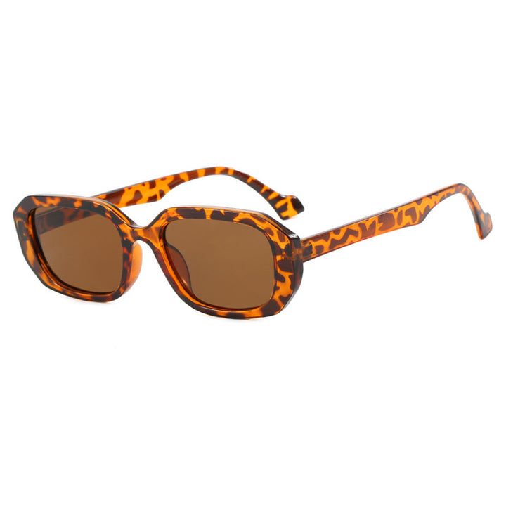 Dame moteriktig solbrille med elegant geometrisk design Luvikno