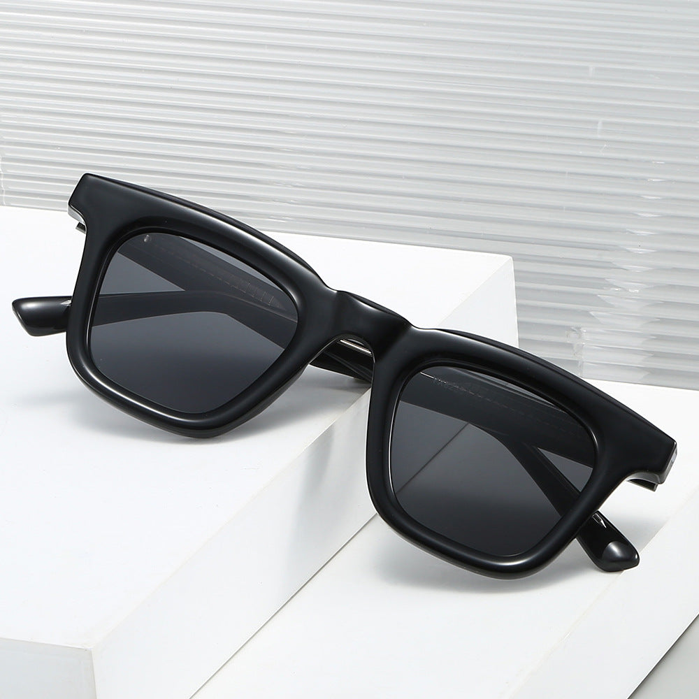 Dame Modisk solbrille i moderne firkantet design med høy UV-beskyttelse Luvikno