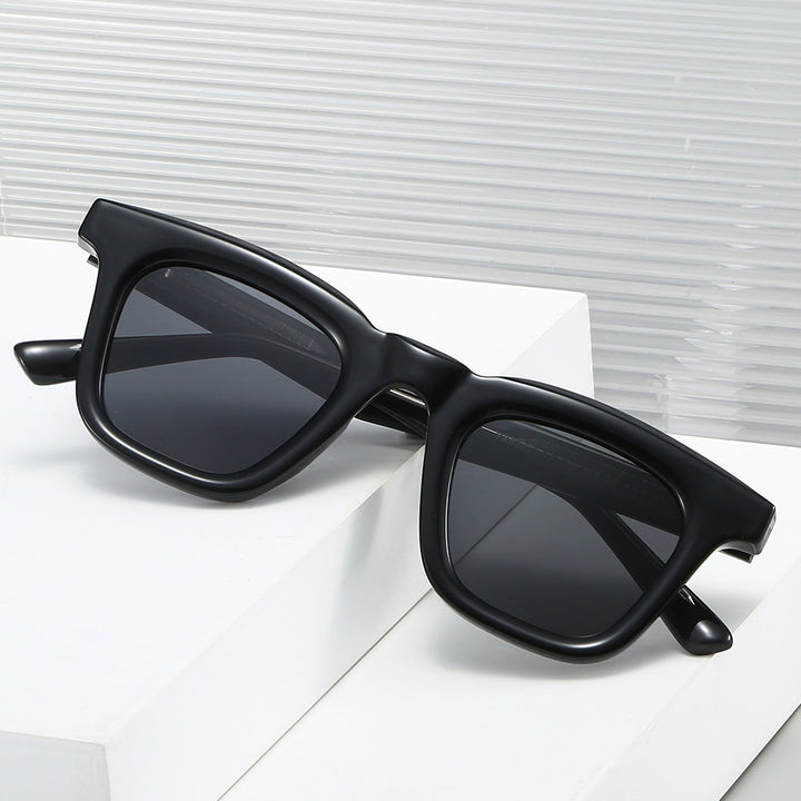 Dame Modisk solbrille i moderne firkantet design med høy UV-beskyttelse Luvikno